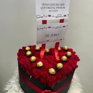 Caja corazon con rosas rojas y chocolates Ferrero Rocher