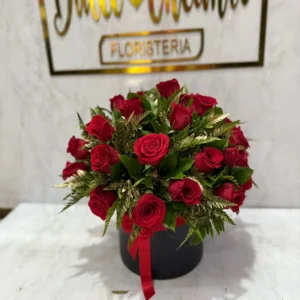 Cilindro con rosas