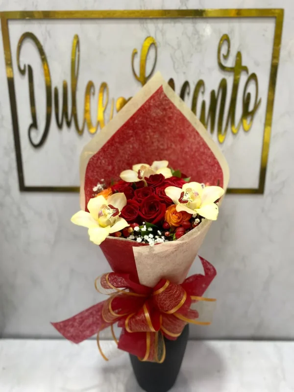 Bouquet en rosas y orquideas