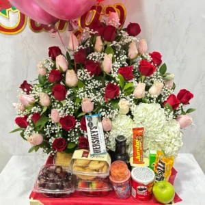 Desayuno sorpresa con rosas y hortensias