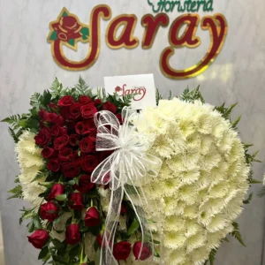 Corazon en fuyi y rosas