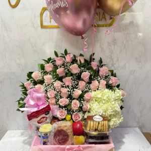 Desayuno sorpresa con rosas y globos con helio