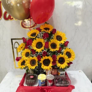 Desayuno sorpresa, con rosas, girasoles y globos con helio